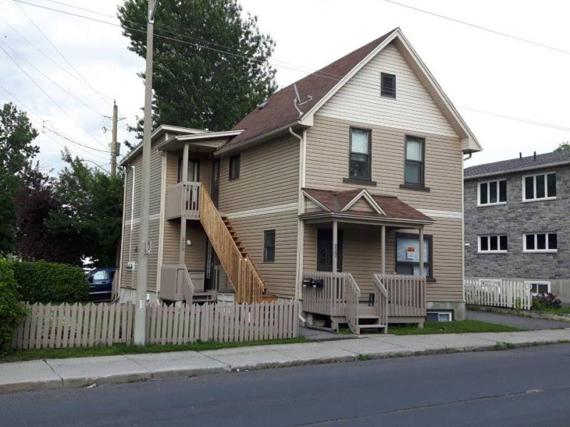 229 Hannah Street, Ottawa, Ontario K1L 7N1 Canada