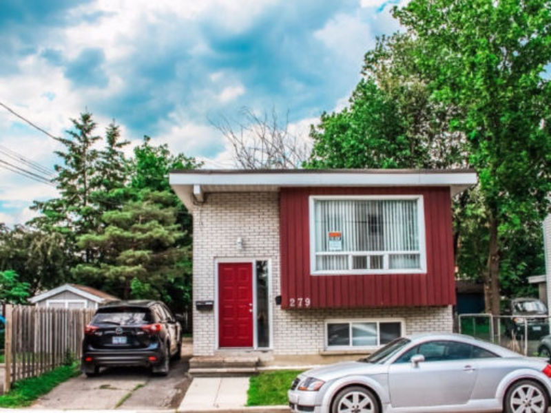 2/279 Richelieu Avenue, Ottawa, Ontario K1L 6K2 Canada